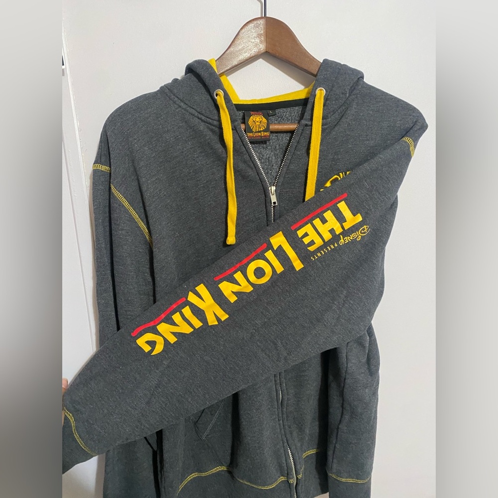 Disney’s The Lion King Jacket / Size Large